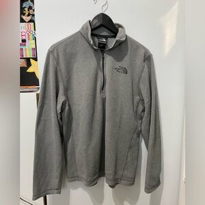 The North Face Men’s Small Charcoal Quarter-Zip Pullover Fleece Sweater